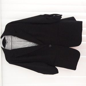 Torrid black 3/4 slouched sleeves size 4 blazer